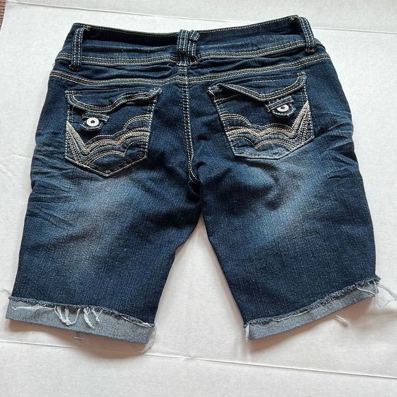 Rue 21 Bermuda Jean Shorts Size 5 / 6 Stretch Pockets - Picture 7 of 16